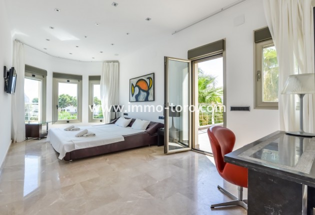 Resale - Villa - Benissa - La Fustera