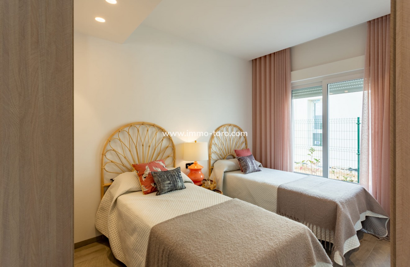 Nueva construcción  - Adosado - La Finca Golf