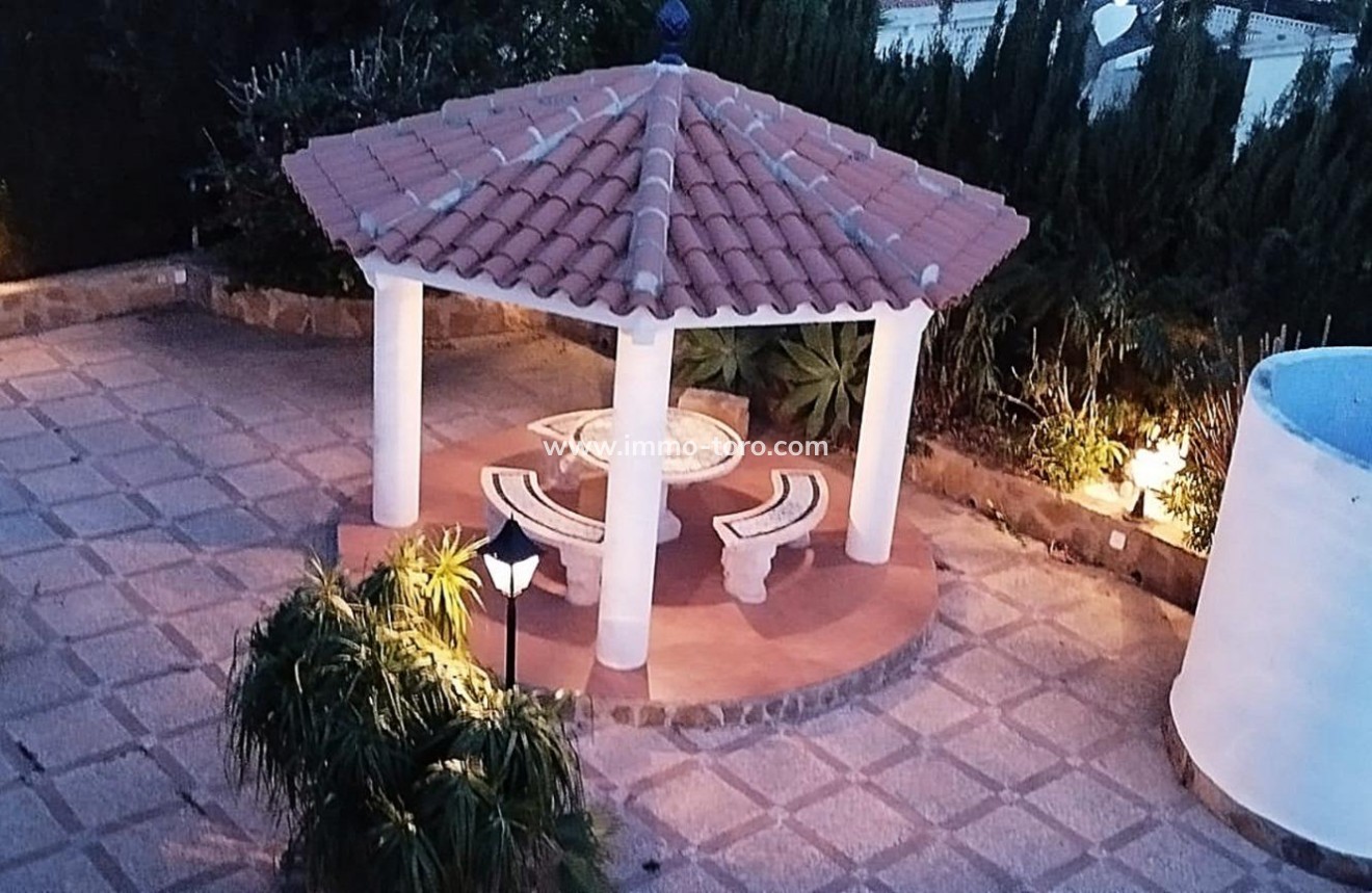 Resale - Villa - Calpe - Ortenbach