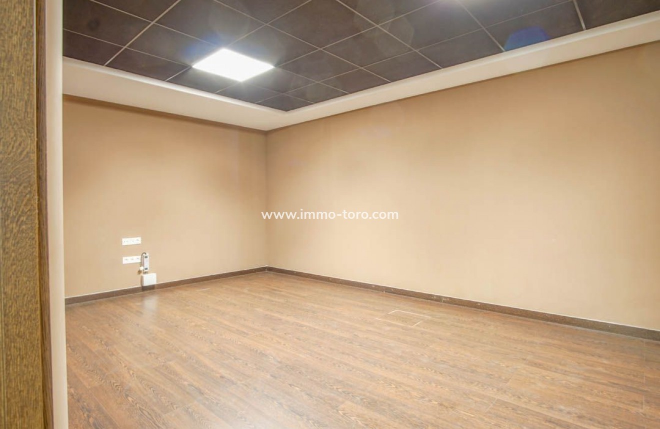 Resale - Villa - l'Alfas del Pi - Alfaz del PI Pueblo-Urbanizaciones