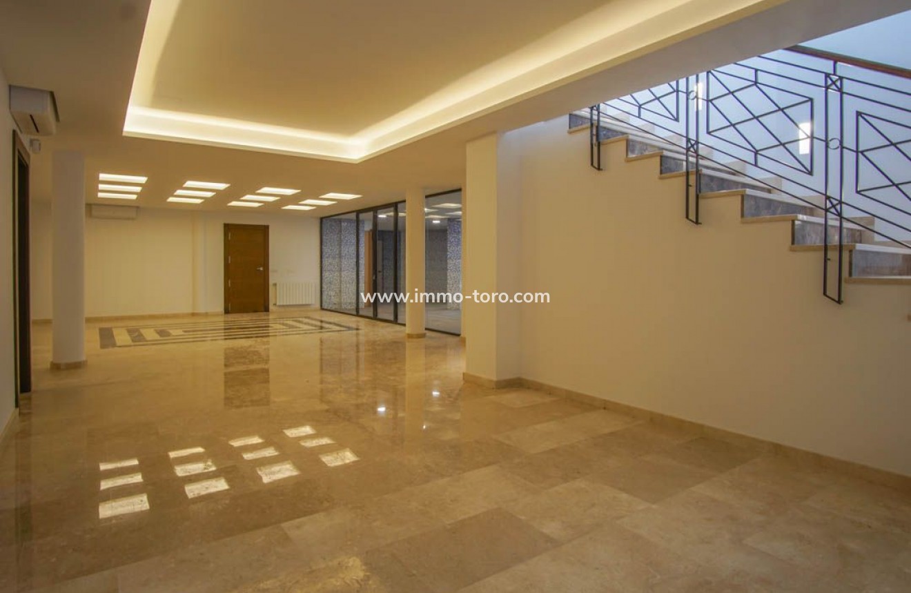 Resale - Villa - l'Alfas del Pi - Alfaz del PI Pueblo-Urbanizaciones