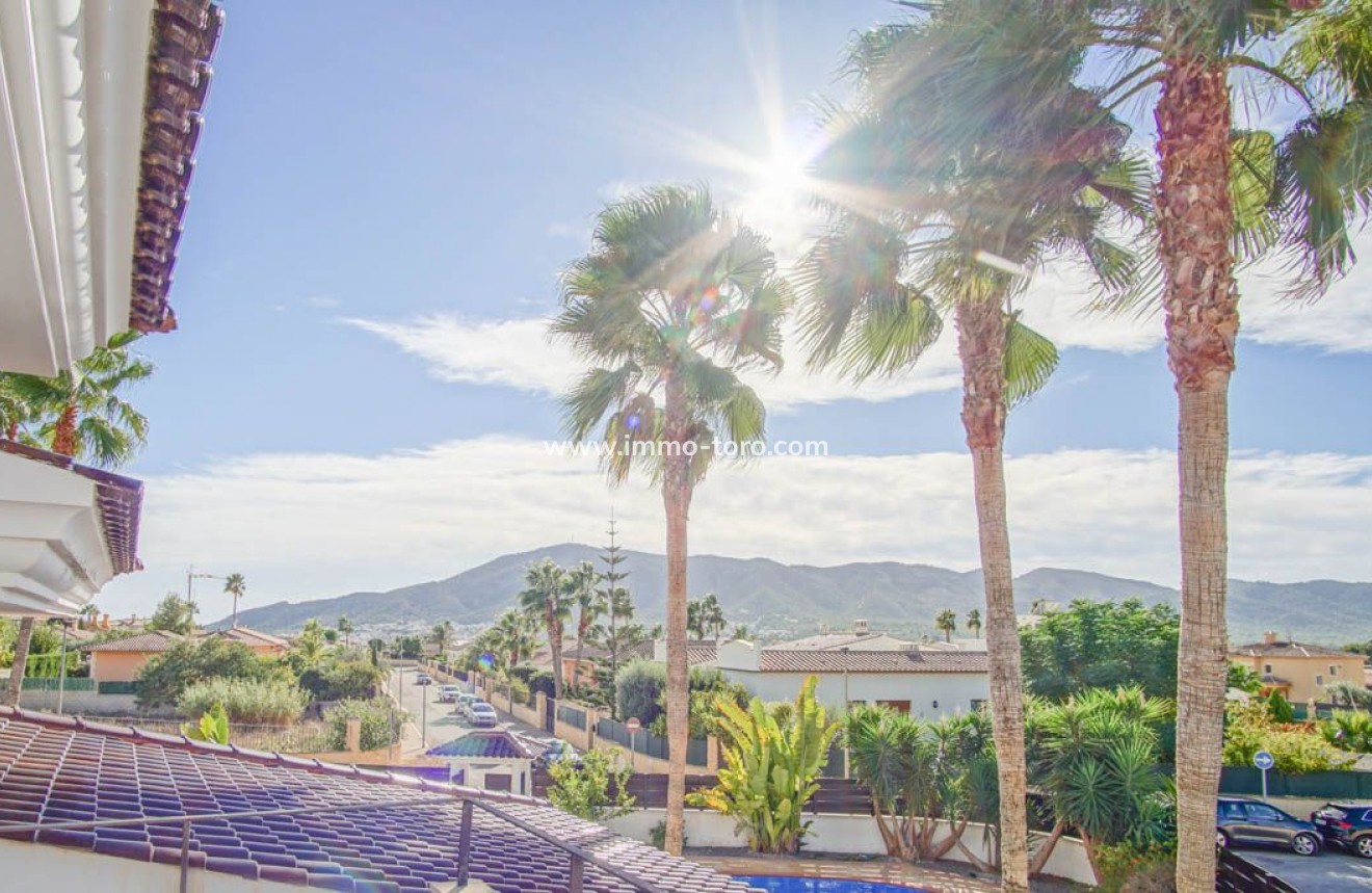 Resale - Villa - l'Alfas del Pi - Alfaz del PI Pueblo-Urbanizaciones