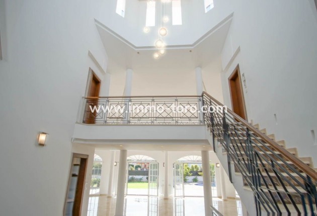 Resale - Villa - l'Alfas del Pi - Alfaz del PI Pueblo-Urbanizaciones