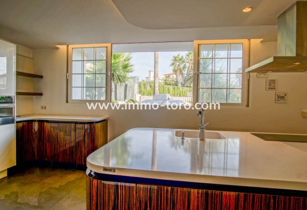 Resale - Villa - l'Alfas del Pi - Alfaz del PI Pueblo-Urbanizaciones