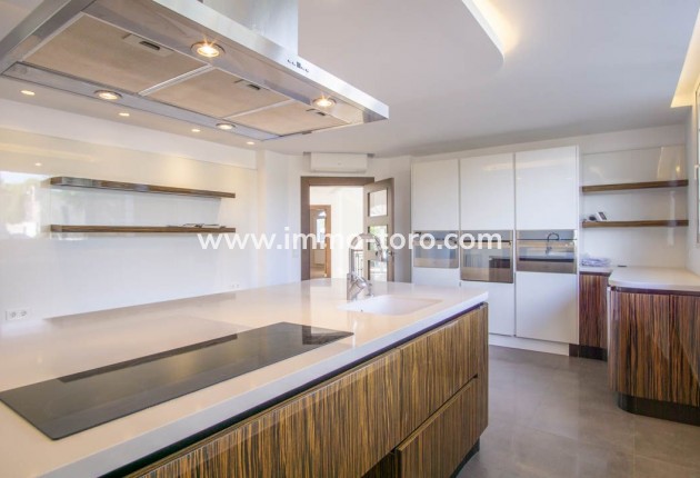 Resale - Villa - l'Alfas del Pi - Alfaz del PI Pueblo-Urbanizaciones