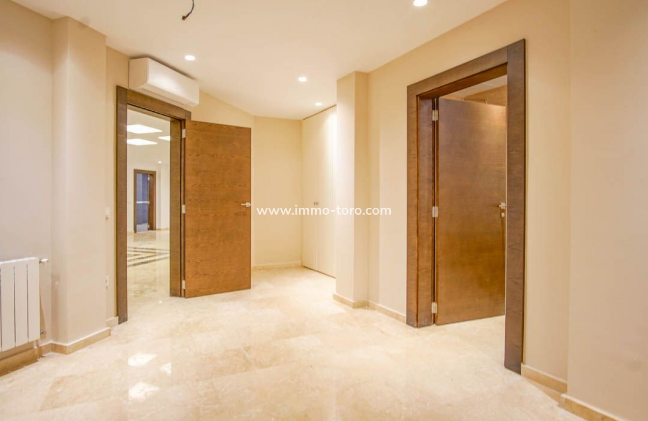 Resale - Villa - l'Alfas del Pi - Alfaz del PI Pueblo-Urbanizaciones