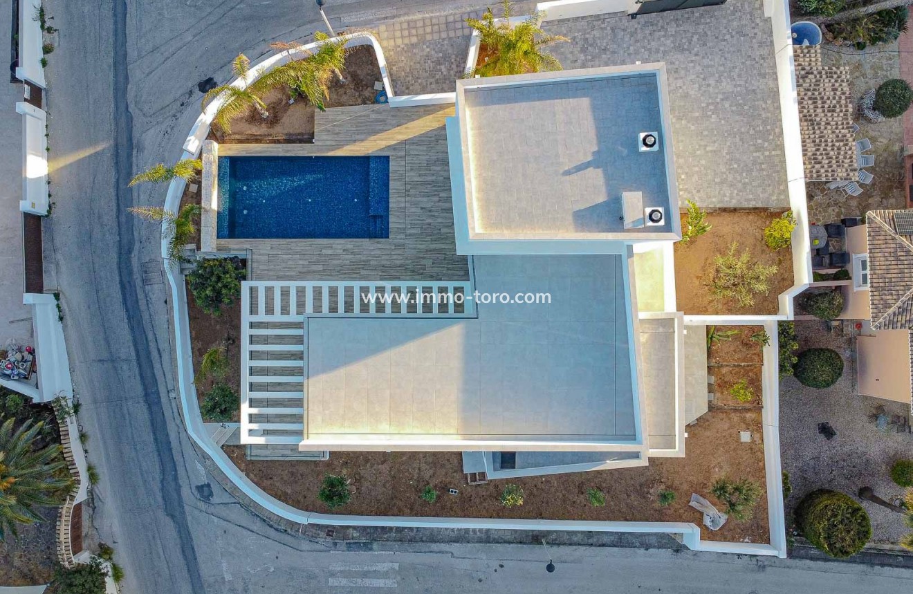 Resale - Villa - Moraira - Benimeit