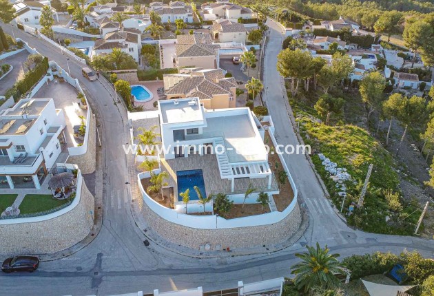 Resale - Villa - Moraira - Benimeit