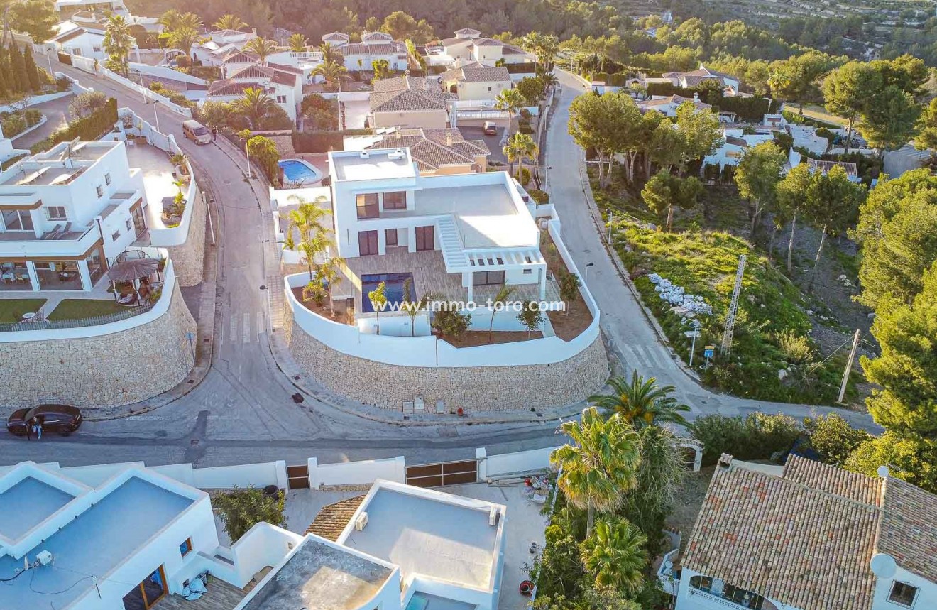 Resale - Villa - Moraira - Benimeit