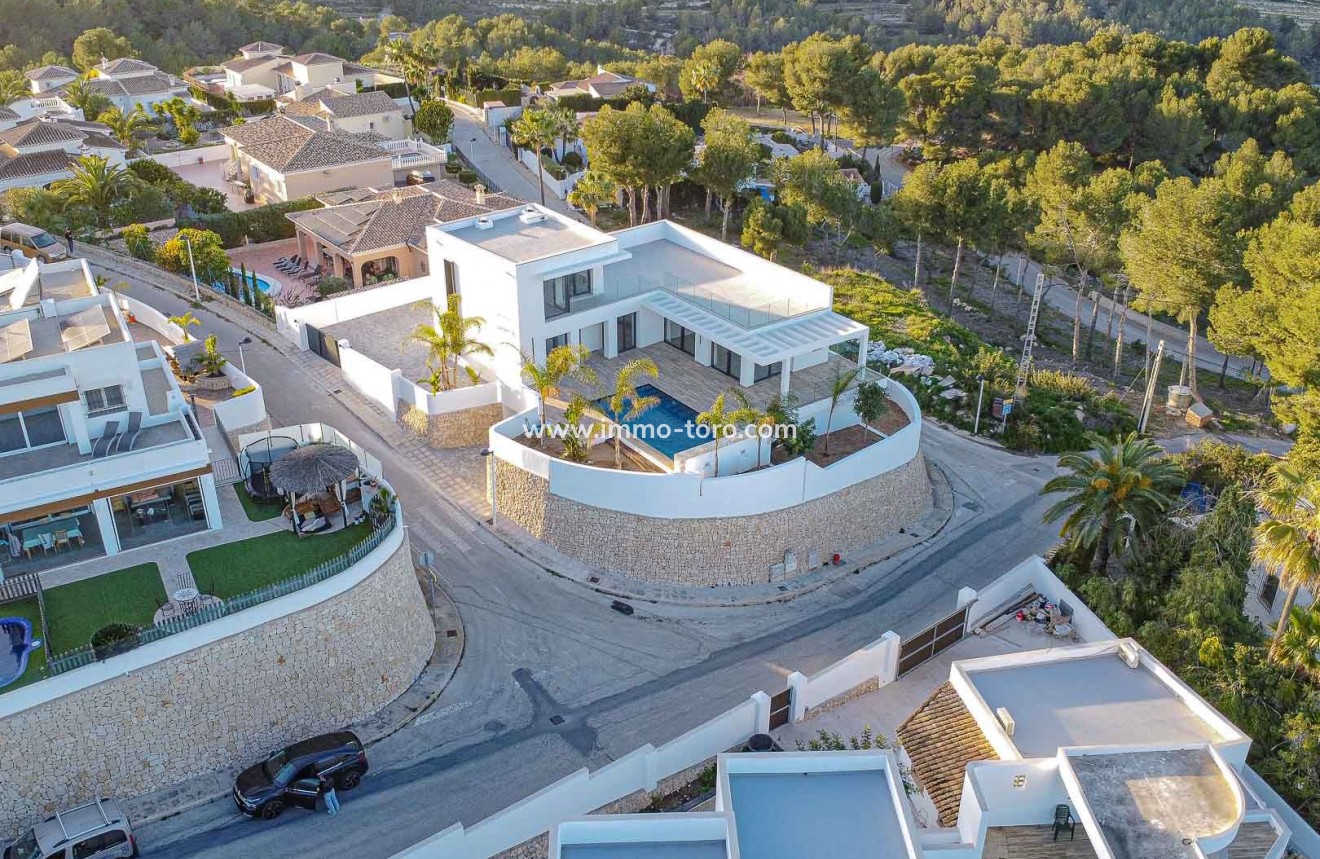 Resale - Villa - Moraira - Benimeit