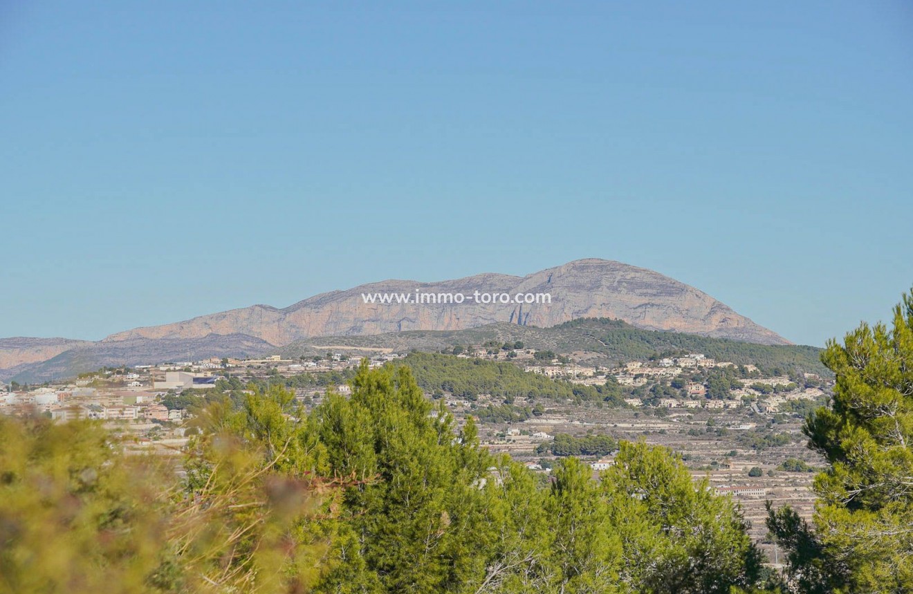 Resale - Villa - Moraira - Benimeit