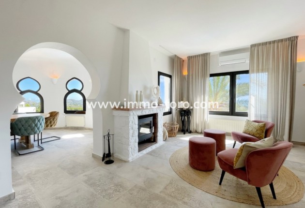 Resale - Villa - Moraira - Benimeit