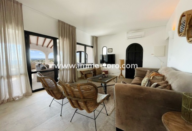Resale - Villa - Moraira - Benimeit