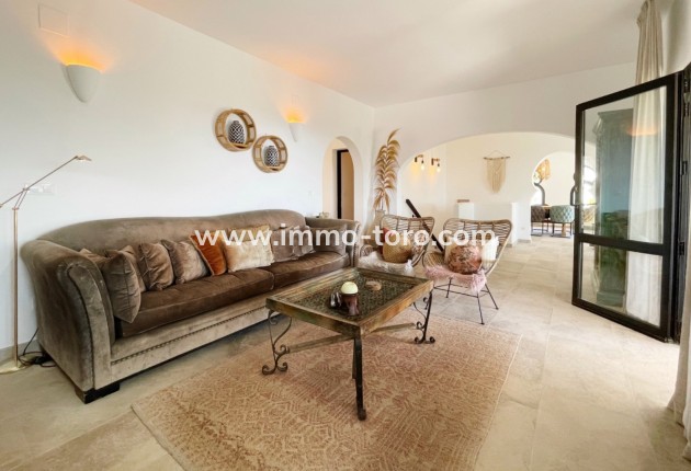 Resale - Villa - Moraira - Benimeit