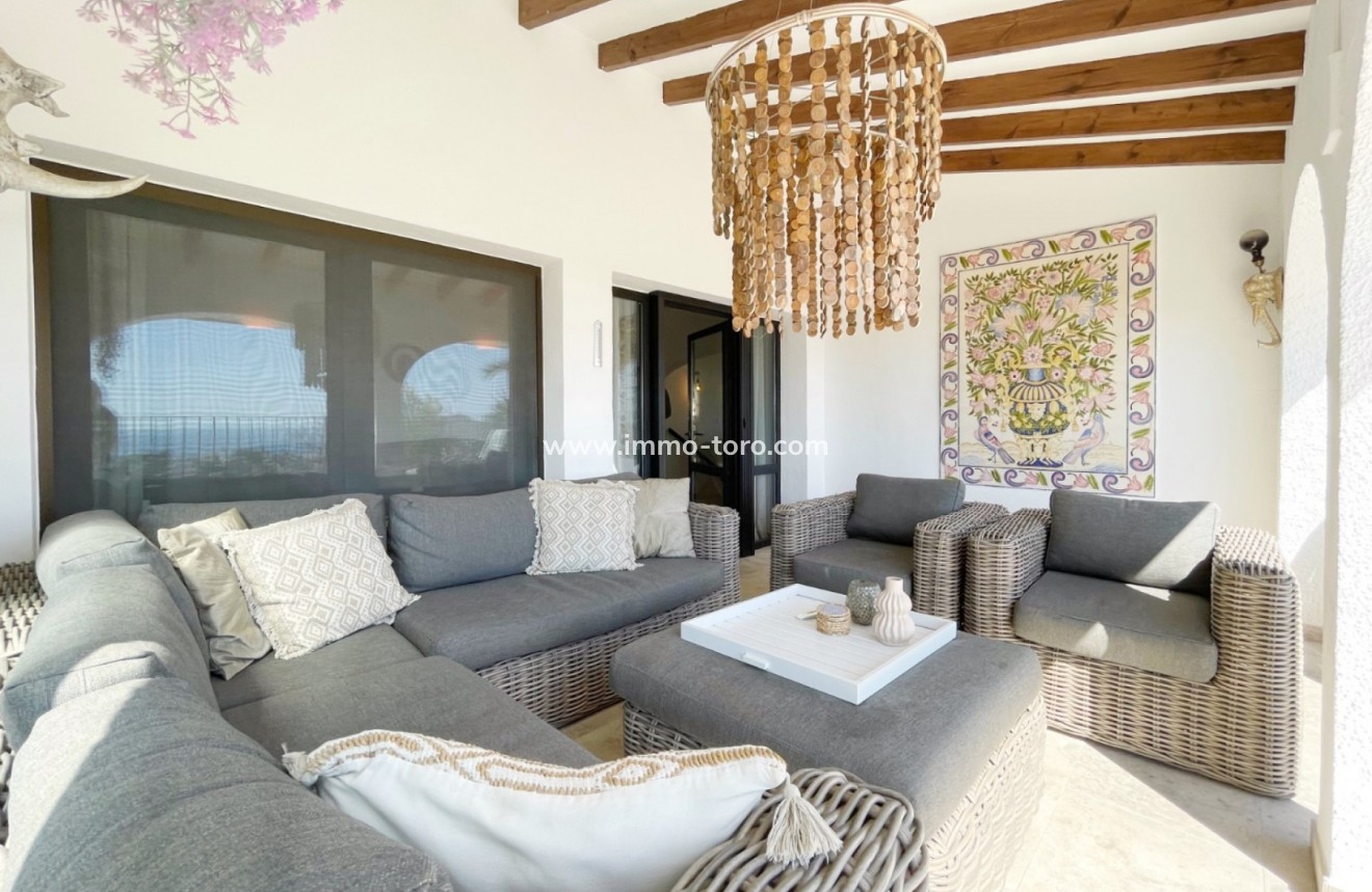 Resale - Villa - Moraira - Benimeit