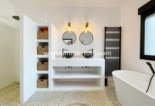 Resale - Villa - Moraira - Benimeit