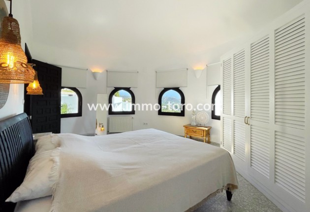 Resale - Villa - Moraira - Benimeit