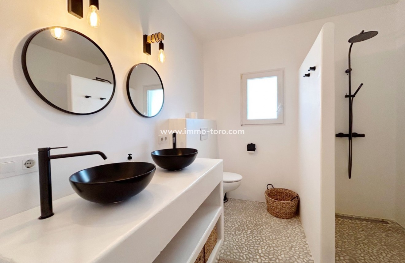 Resale - Villa - Moraira - Benimeit