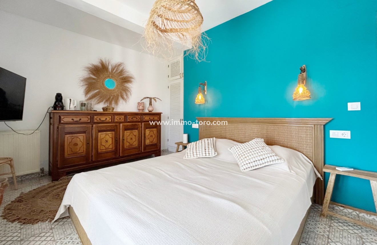 Resale - Villa - Moraira - Benimeit