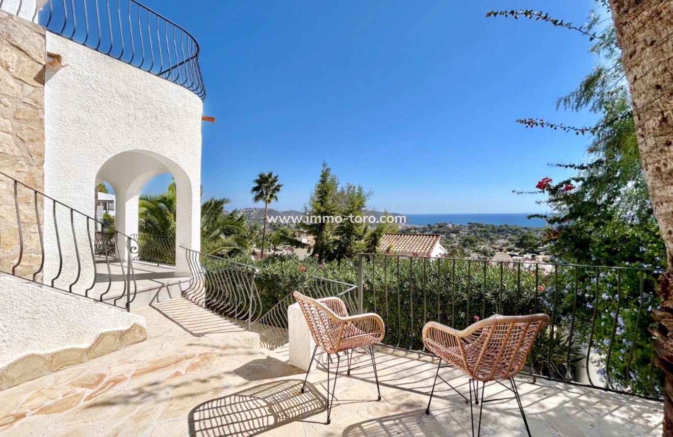 Resale - Villa - Moraira - Benimeit