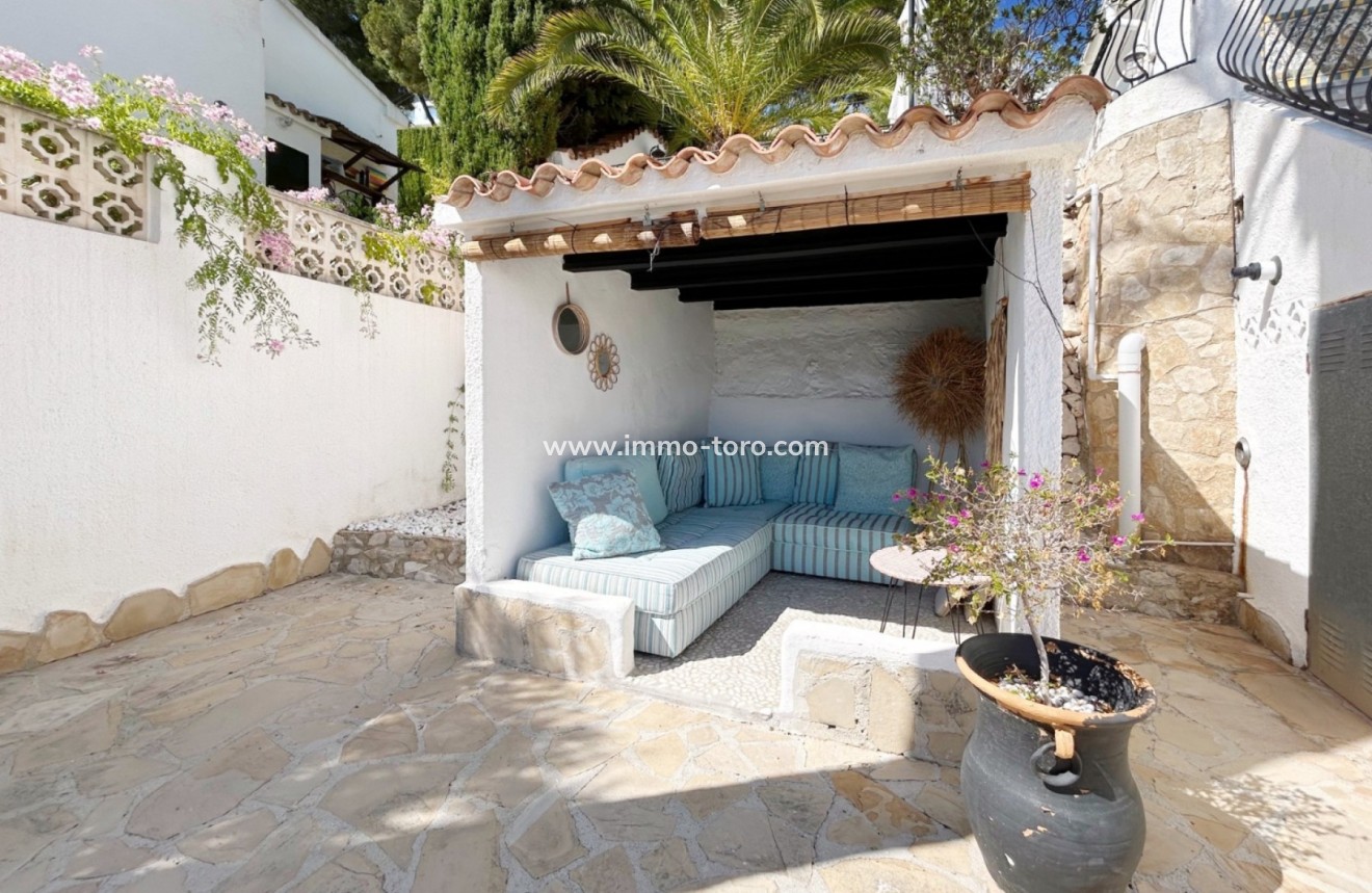 Resale - Villa - Moraira - Benimeit