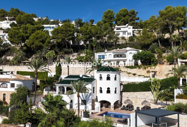 Resale - Villa - Moraira - Benimeit