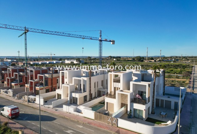 New Build - Detached house / Townhouse - Los Alcázares