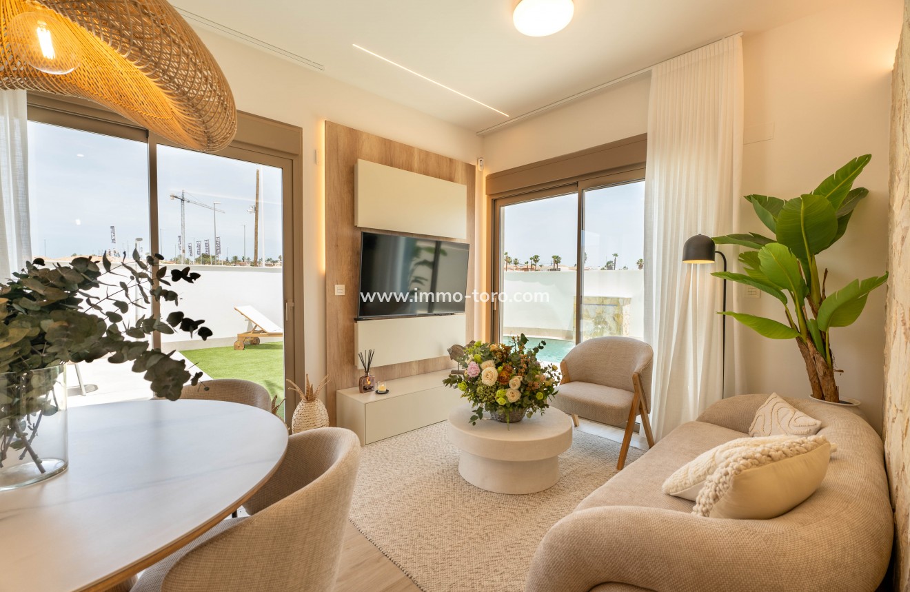 New Build - Detached house / Townhouse - Los Alcázares