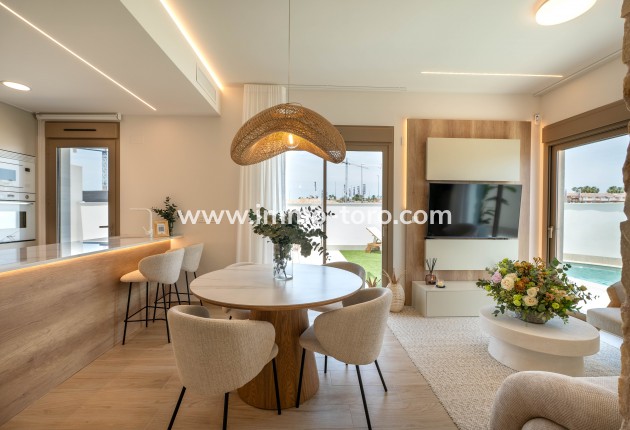 New Build - Detached house / Townhouse - Los Alcázares