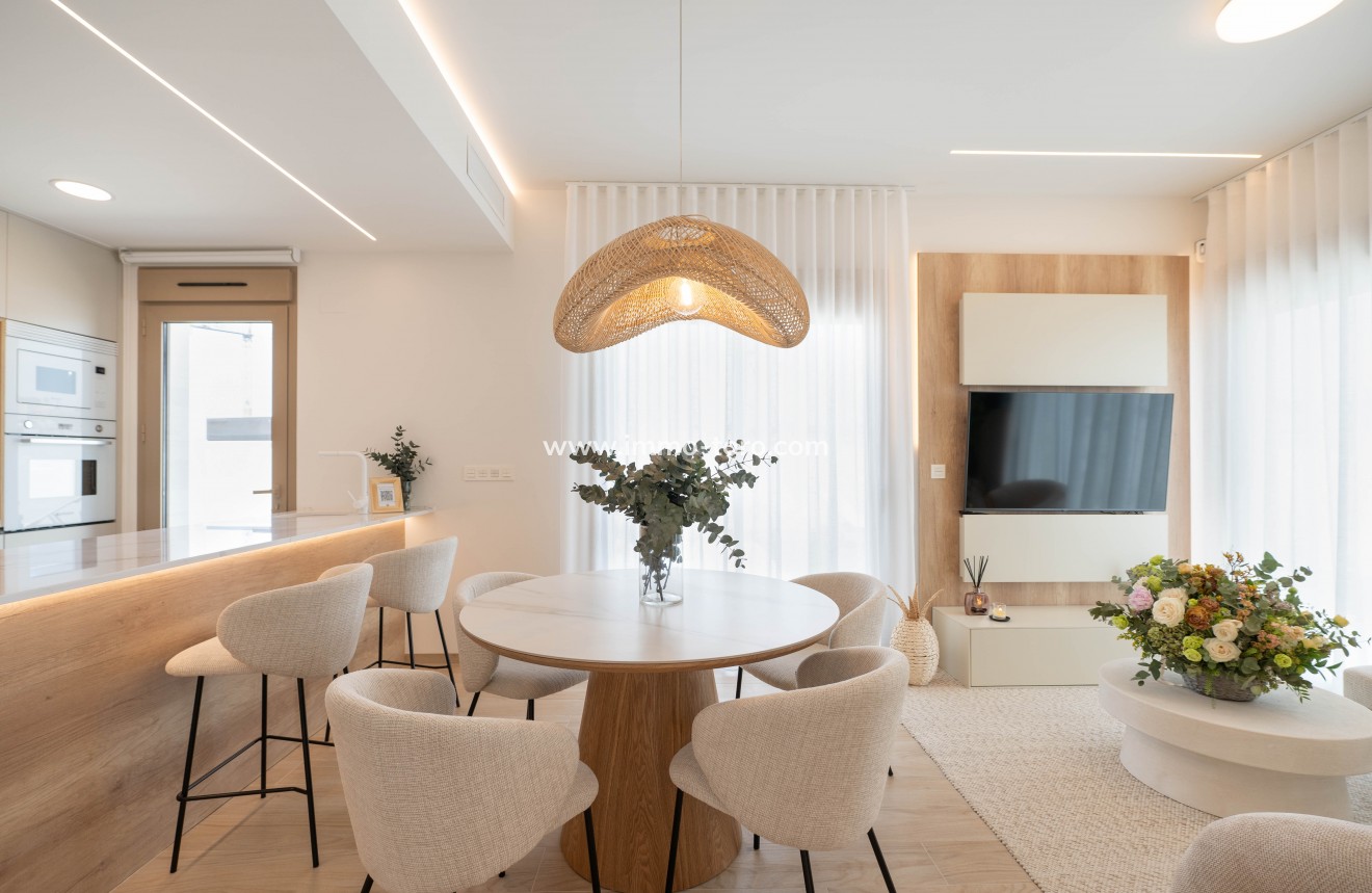 New Build - Detached house / Townhouse - Los Alcázares