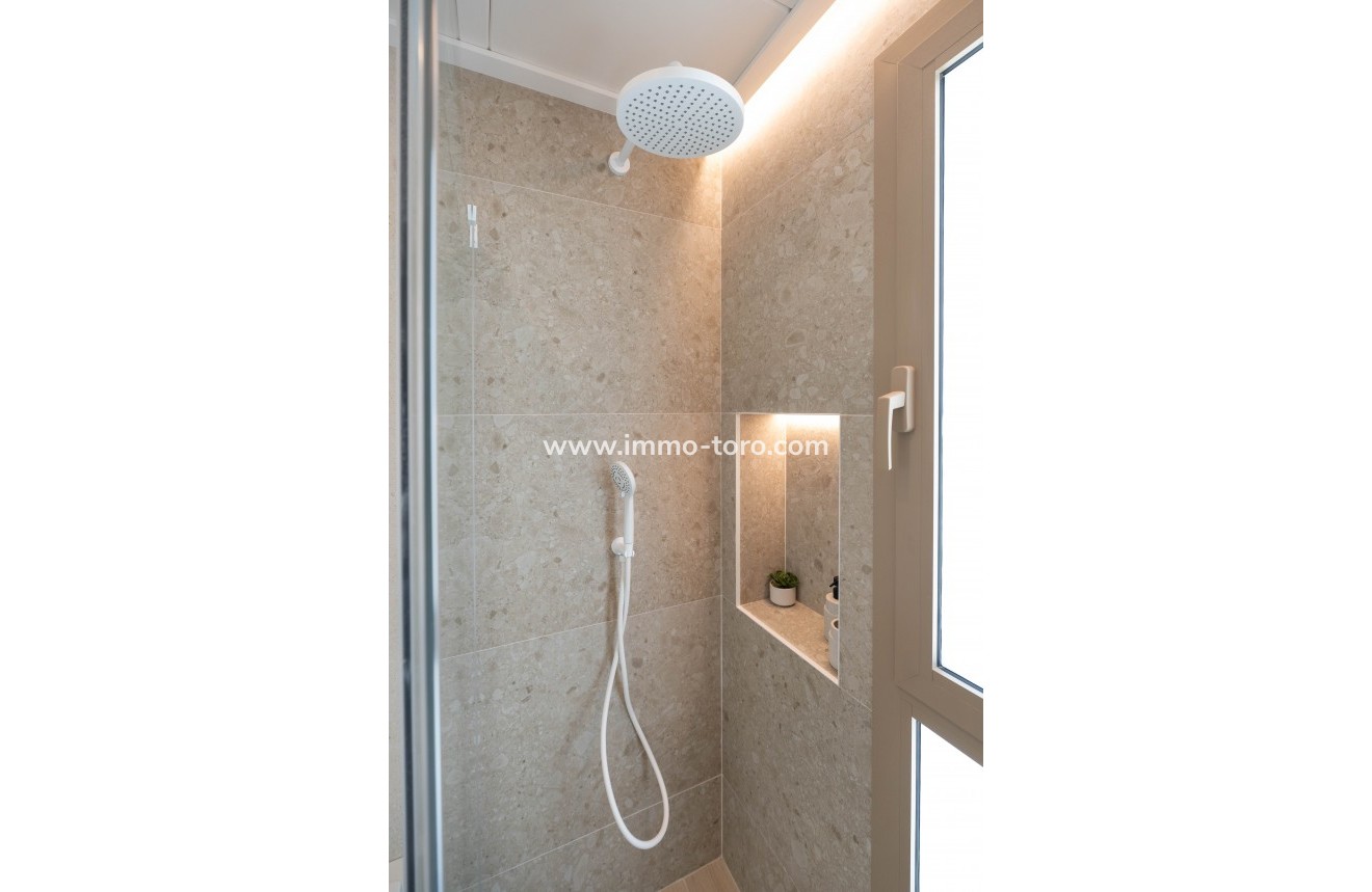 New Build - Detached house / Townhouse - Los Alcázares