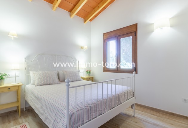 Venta - Villa / Chalet - Teulada - Campo