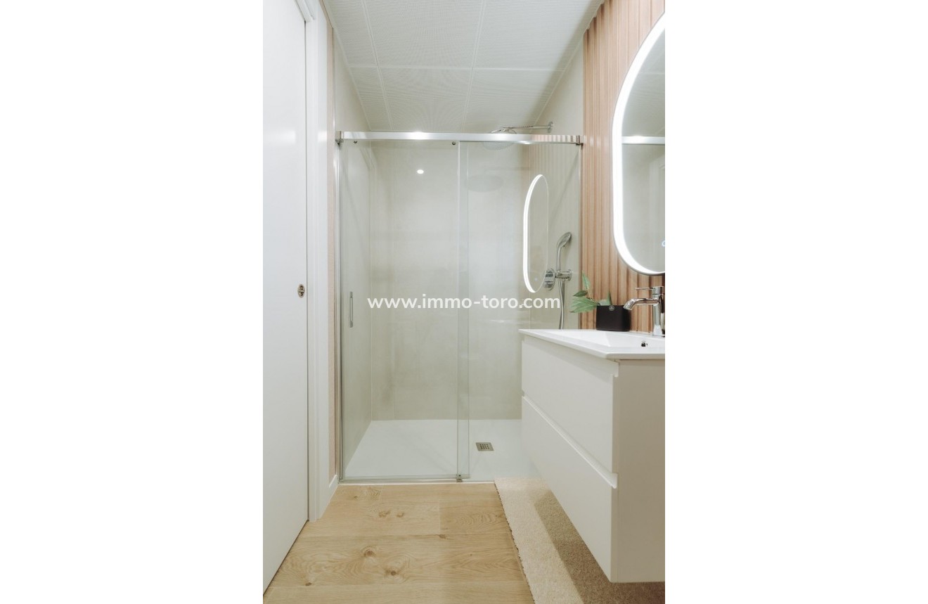 Resale - Apartment - Alfaz del Pi