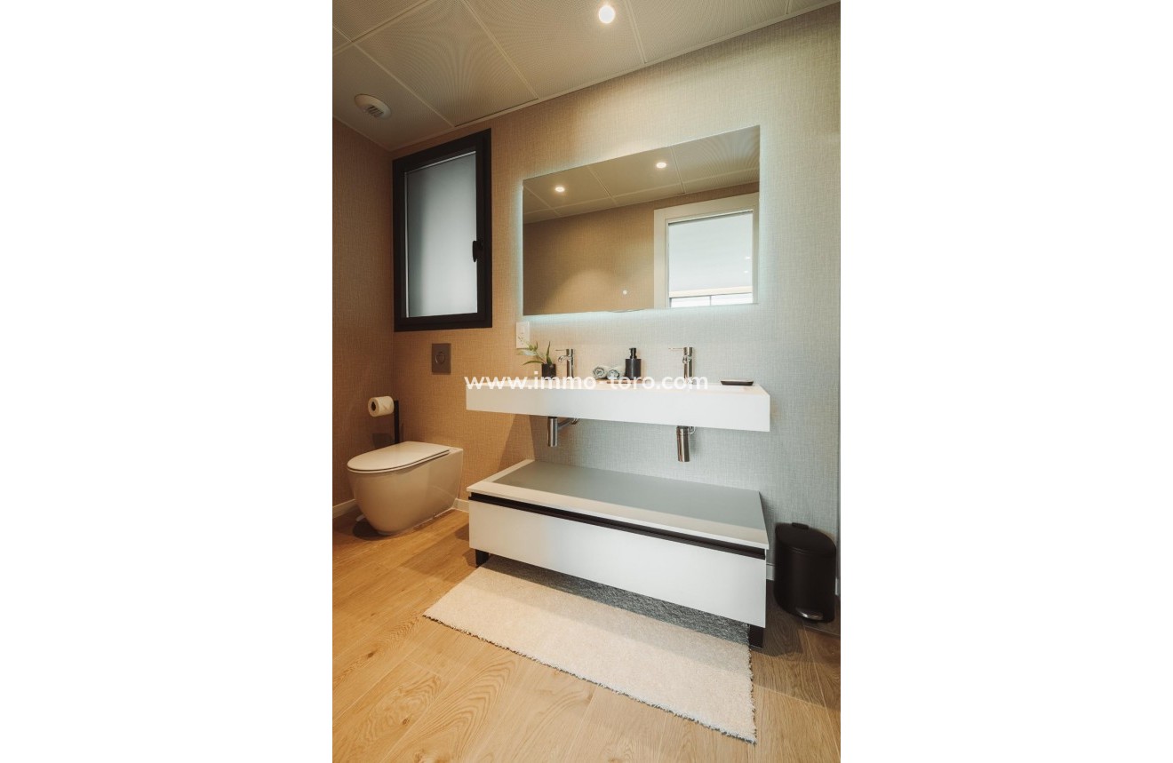 Resale - Apartment - Alfaz del Pi