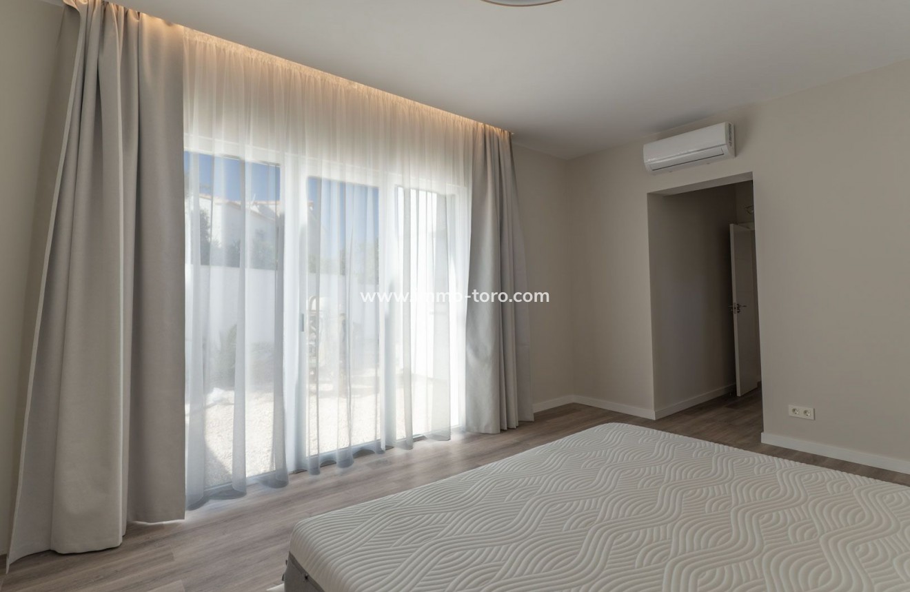 Venta - Villa / Chalet - Calpe - Cometa-Carrió