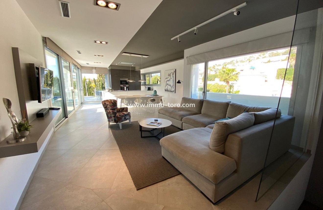 Resale - Villa - Benissa