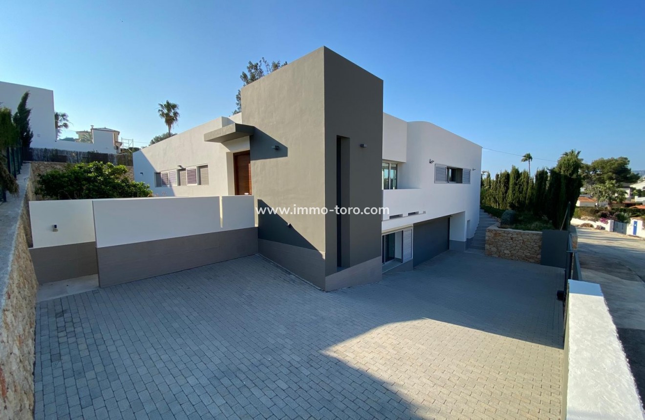 Resale - Villa - Benissa