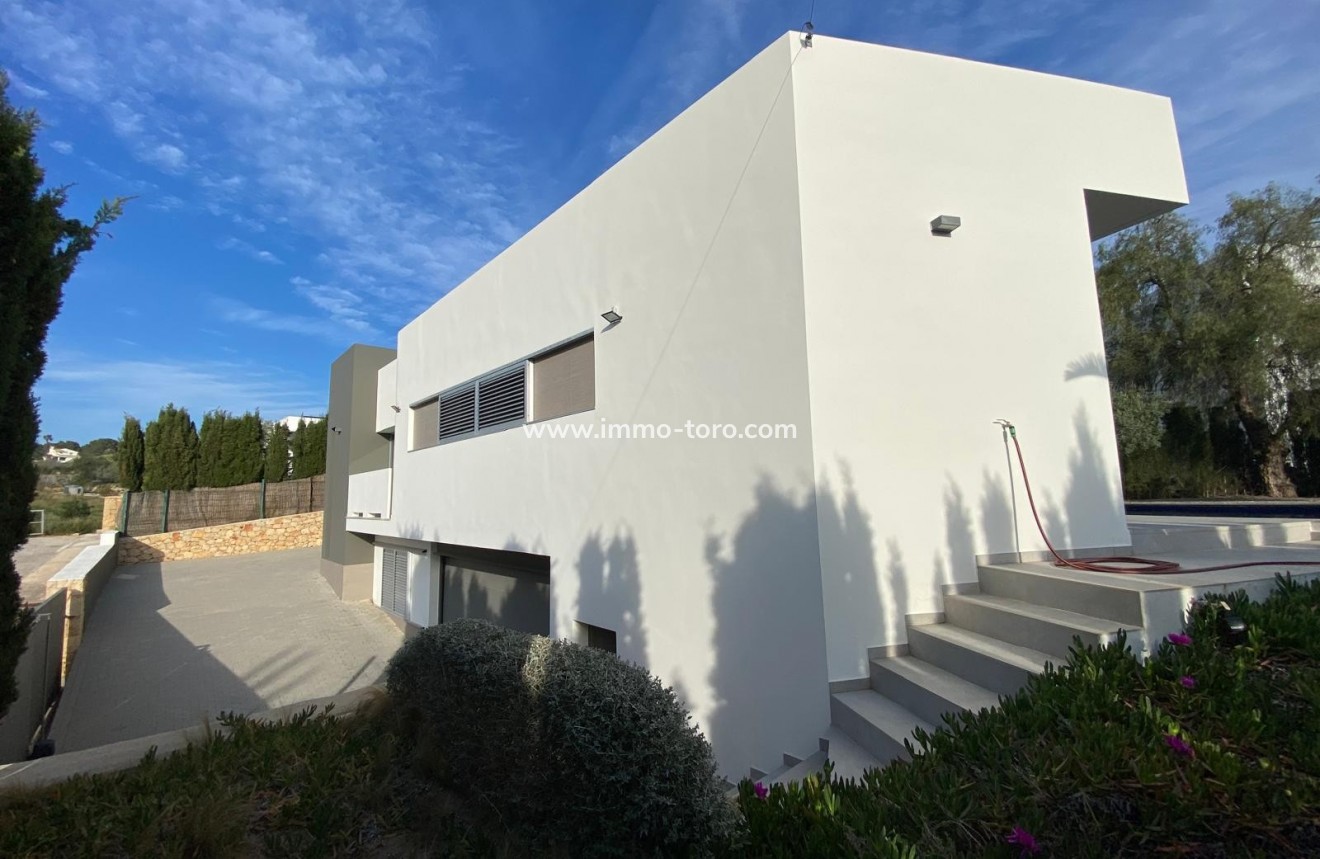 Resale - Villa - Benissa