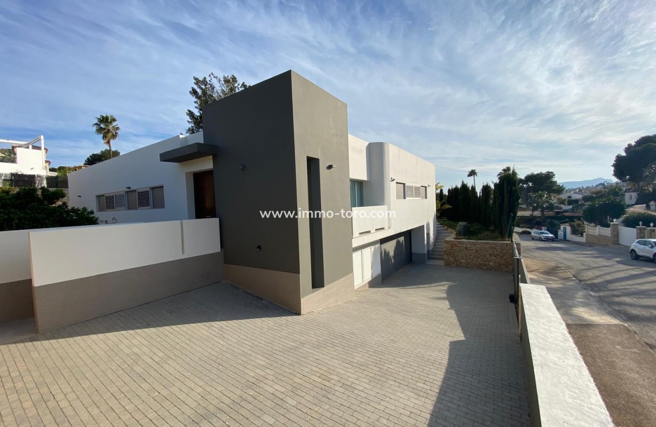 Resale - Villa - Benissa