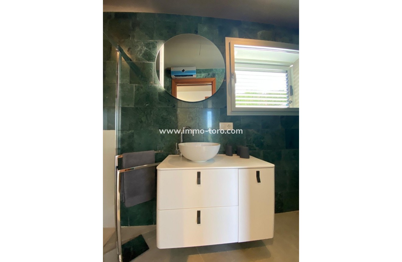 Resale - Villa - Benissa