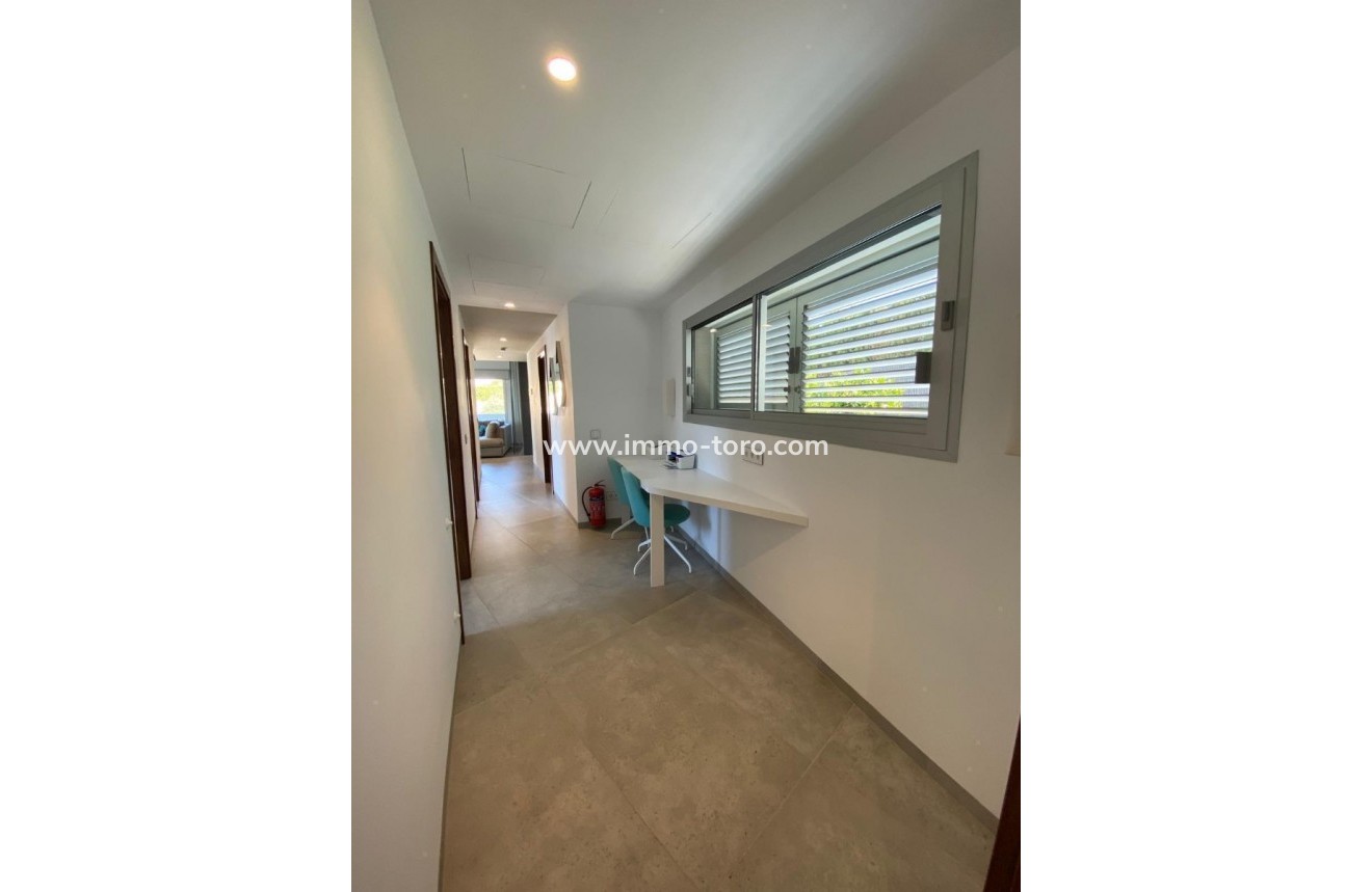 Resale - Villa - Benissa