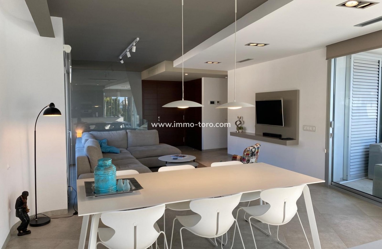 Resale - Villa - Benissa