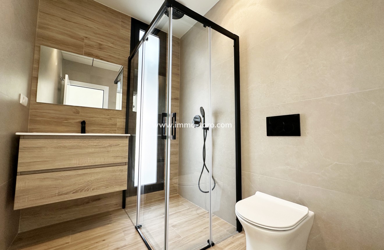 Nueva construcción  - Villa / Chalet - Torre de la Horadada