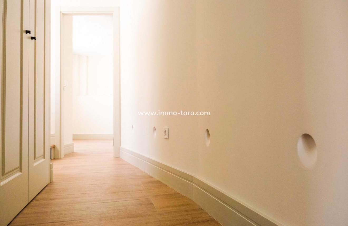 Nieuwbouw - Geschakelde woning - Malaga - Playa de la Malagueta