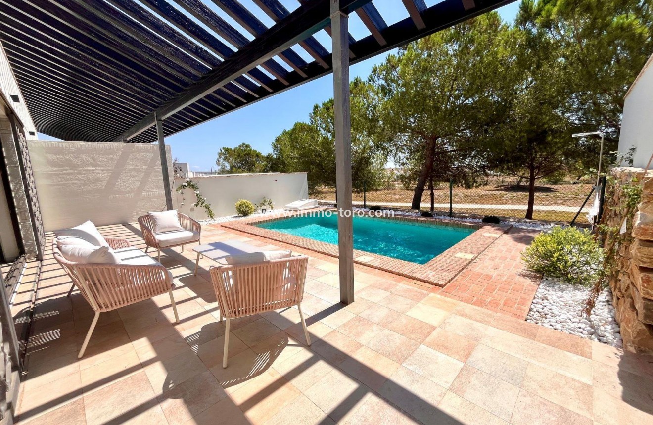 Nueva construcción  - Adosado - Peraleja Golf