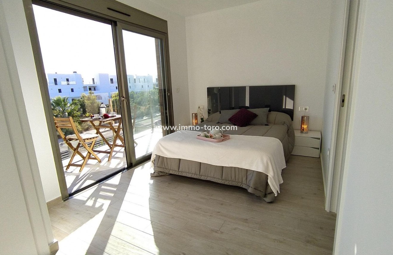 Nueva construcción  - Villa / Chalet - Orihuela Costa - PAU 8