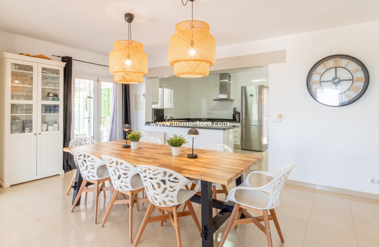 Resale - Villa - Moraira - El Tesoro