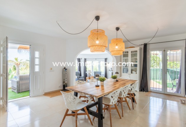 Resale - Villa - Moraira - El Tesoro