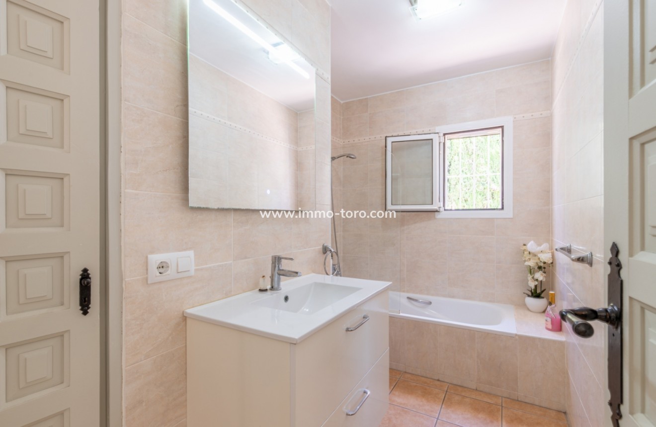 Resale - Villa - Moraira - El Tesoro