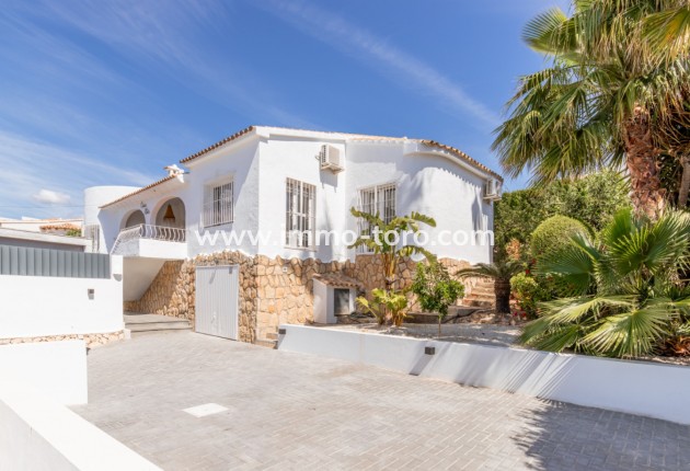Resale - Villa - Moraira - El Tesoro